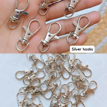 Silver hooks 251