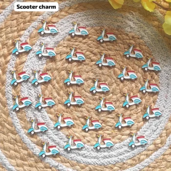 Scooter charm 339