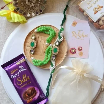 Kundan rakhi bracelet hamper 225