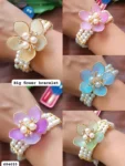 Big flower bracelet 399
