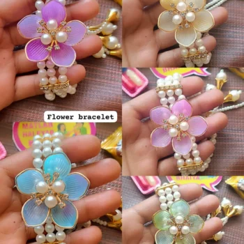 Flower bracelet 401