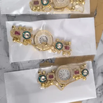 Kashmiri watch 492