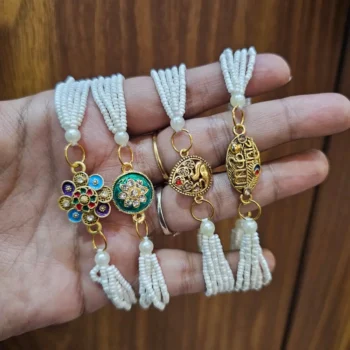 Golden pearl bracelet 587